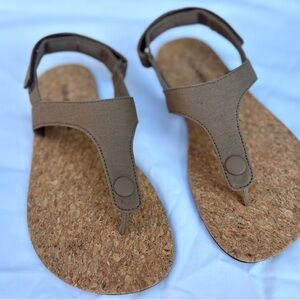 Feelgrounds Seaside Twill
Biscuit Beige Barefoot Sandals